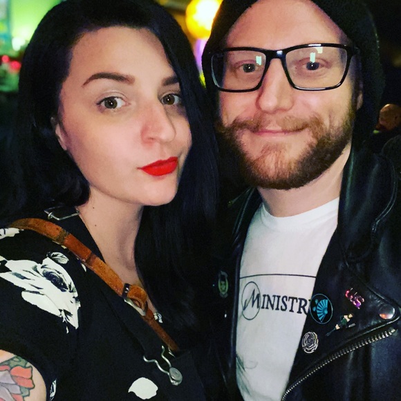 Meet your Posher, Lauren - Picture 5 of 8